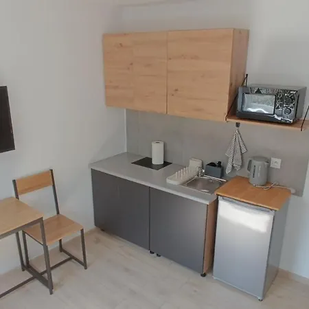Apartment Dom 2 *
